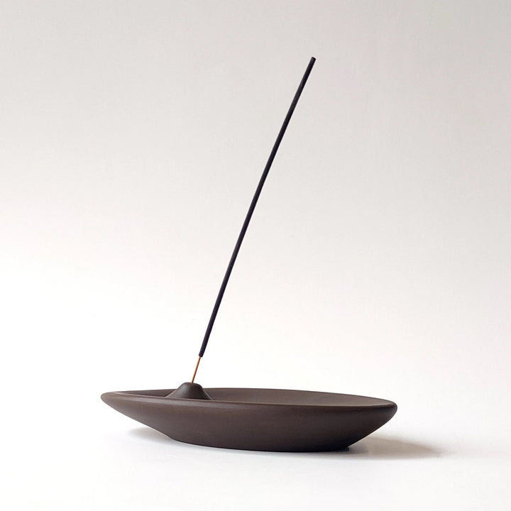 ANDEKVARTS HANDGJORD RÖKELSEHÅLLARE KERAMIK